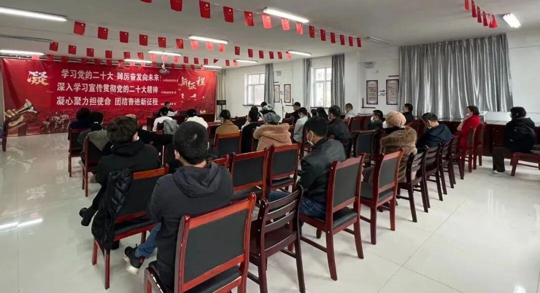 一六一团社保所开展社保政策专题宣传活动，助力民生保障